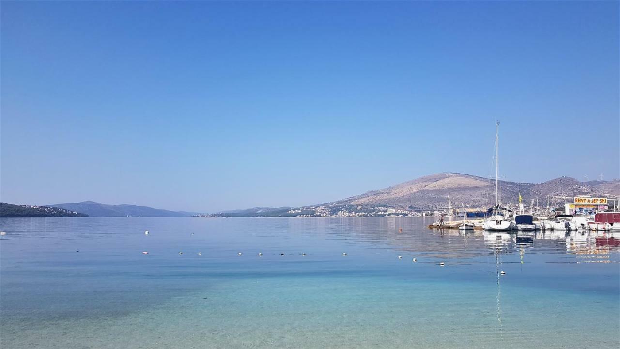 Apartment Okrug Gornji - Trogir With Sea View Exterior photo